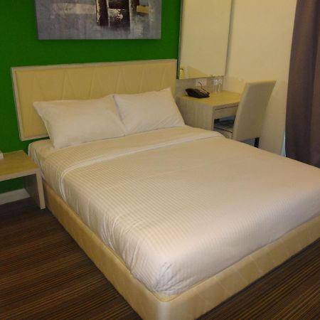 Kosma Business Hotel Kuantan Exterior foto